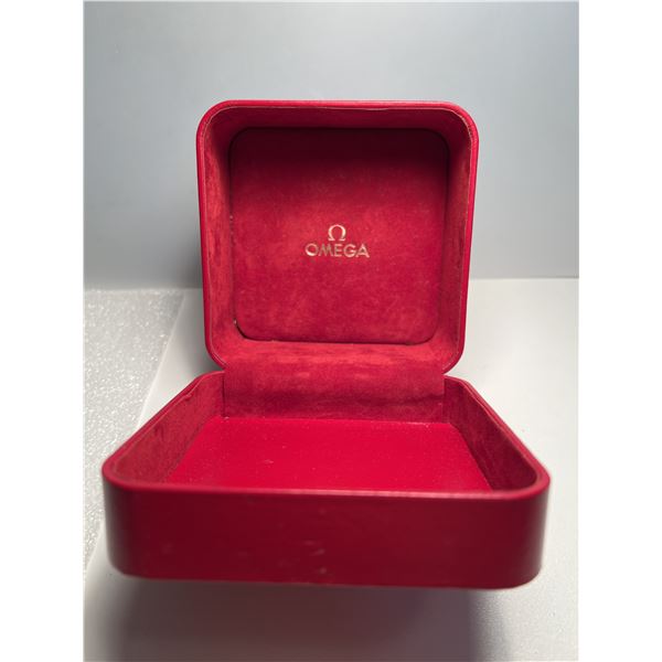 OMEGA WATCH BOX VINTAGE