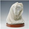 Image 2 : Lladro Porcelain Bust with Base, Small Bust with Veil 01011539