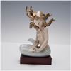 Image 1 : Lladro Porcelain Figurine with Base, Mirage 1001415