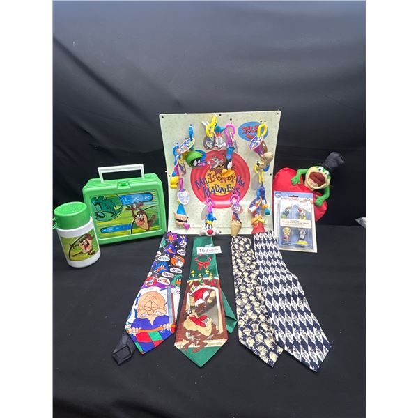 Looney Toons Collectable Lot Tues, Store Display with Backpack Clip Ons, Tasmanian Devil Lunch Box a