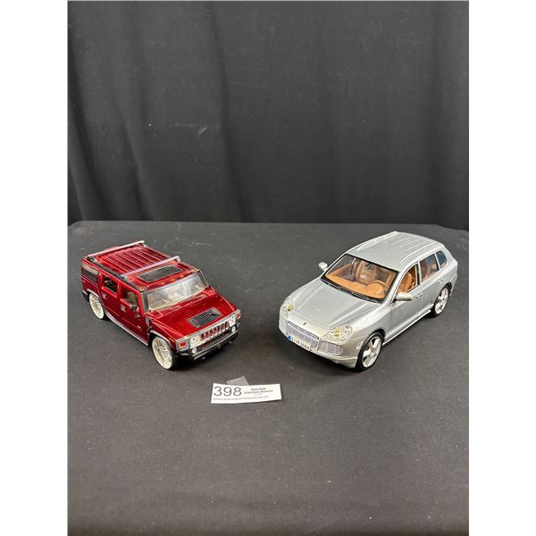 2 1/18th and 1/24th Diecast Cars, Porsche and Hummer
