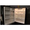 Image 2 : Amana full size fridge with bottom freezer, working time of cataloguing