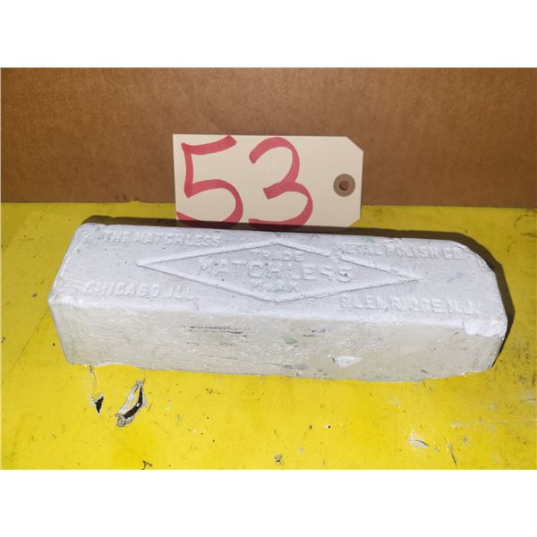 The MatchLess White Buffing Wheel Compound