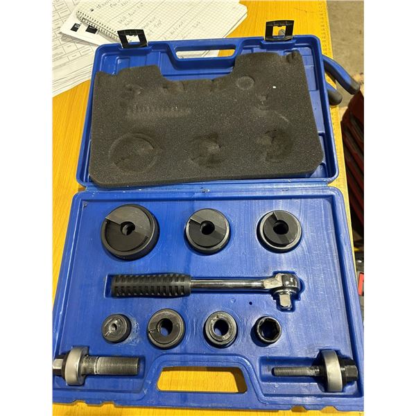 Power First 8639106 Trousse de poincon metal (payé 250$)