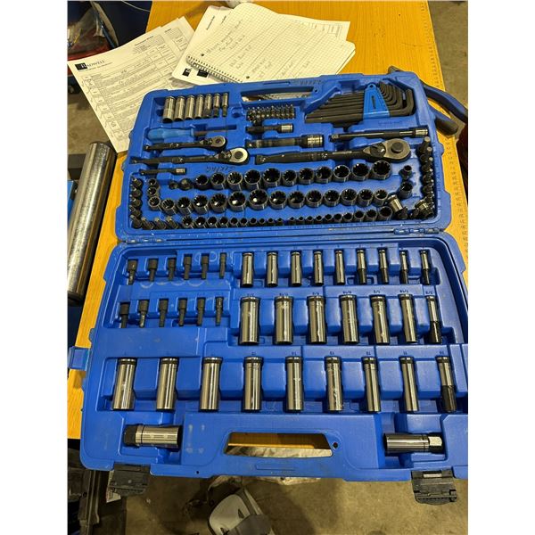 Mastercraft 058-9461-2 Jeu de douilles, SAE/metrique (payé 200$)