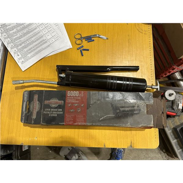 Motomaster Pistolet graisseur (payé 50$)
