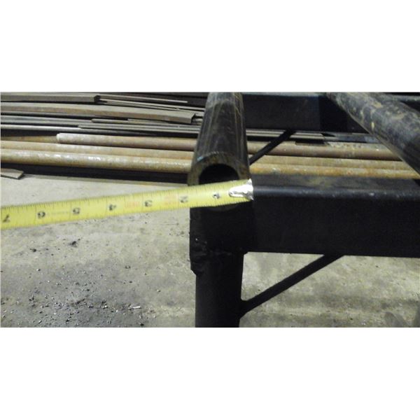 Tube DOM 1 1/8" × 1 3/4" × 5 3/4"