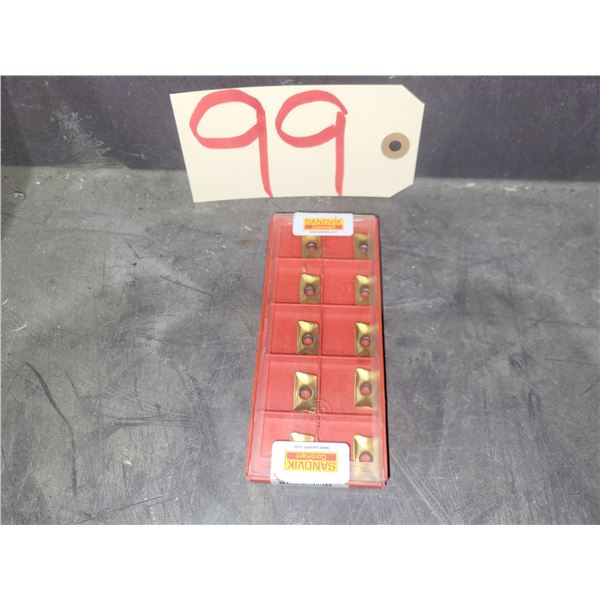 New SandVik Inserts(10) R390-17 04 08M-PM