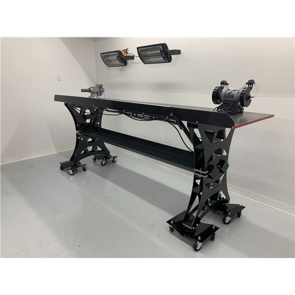 Table de travail sur mesure (Ex: 26" x 84")