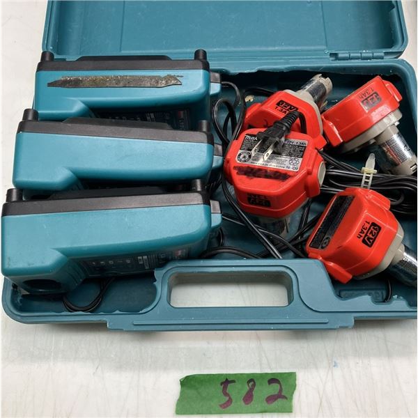 Chageur/batterie Makita Avec Case
