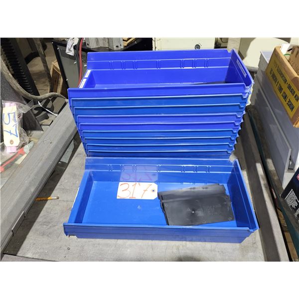 Lot(10) de Bac de plastique / Blue Plastic Bin 7"1/2 x 16"3/4 x 4"
