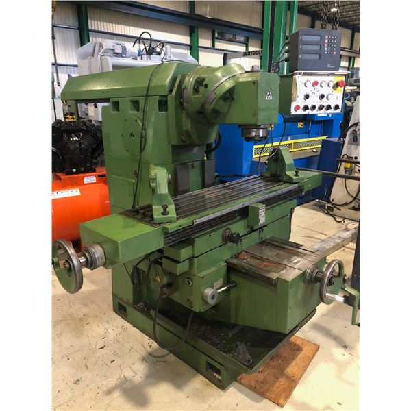 Fraiseuse TOS modêle FGU32 Horizontale/Vertical 50 taper