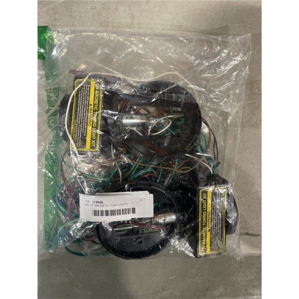 SET OF MAGNETIC TOW LIGHTS