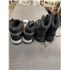 Image 3 : 2 NEW PAIRS MENS 3M SIZE 8 WINTER BOOTS