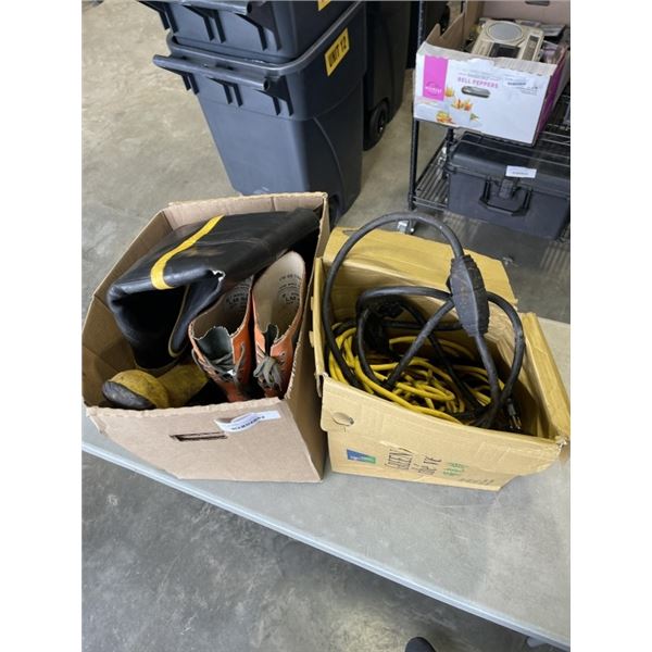 2 PAIRS OF SIZE 8 GUM BOOTS, AND 2 OUTDOOR EXTENSION CORDS