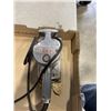 Image 3 : PORTER CABLE HEAVY DUTY SANDER MODEL 505 - WORKING