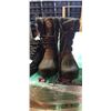Image 3 : 2 NEW PAIRS MENS 3M SIZE 8 WINTER BOOTS
