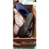 Image 3 : BOX OF NEW MENS AND WOMENS SLIPPERS