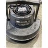 Image 4 : 2 FLOOR POLISHERS