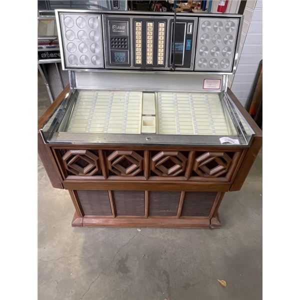 ANTIQUE ROWE AMI JUKEBOX, LIGHTS UP