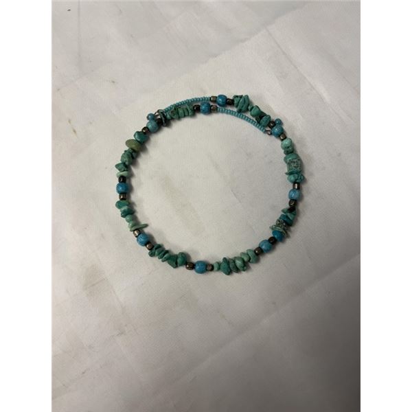 NATURAL TURQUOISE AND BEADS CHOKER NECKLACE, MIGHT BE VINTAGE
