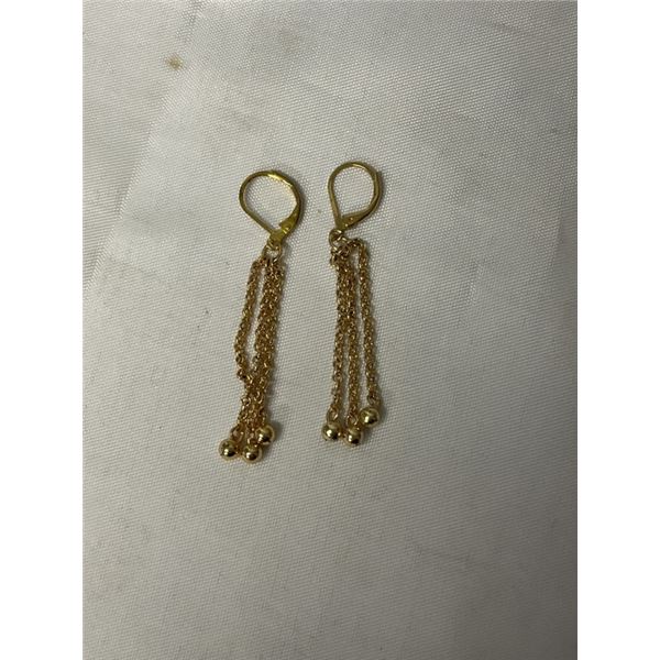 PAIR OF VINTAGE GOLD DANGLE EARRING, UNMARKED