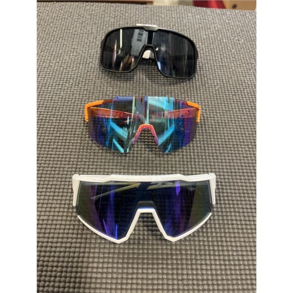 3 PAIRS OF LARGE FRAME SUNGLASSES