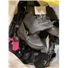 Image 2 : LARGE BAG OF NEW LADIES DESIGNER SHOES - VARIOUS SIZES