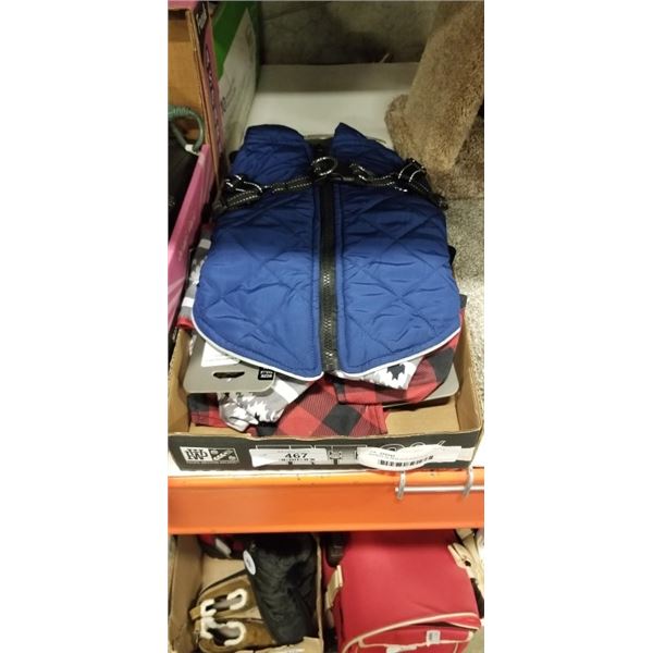 APPROX 25 NEW DOG BANDANAS ASSORTED SIZE AND NEW SIZE M DOG JACKETY WITH BUILT IN HARNESS