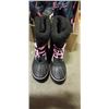 Image 2 : 5 NEW PAIRS GIRLS SIZE 2 WINTER BOOTS