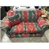 Image 1 : AZTEC LOVESEAT