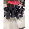 Image 3 : 2 NEW PAIRS LADIES 3M SIZE 6 WINTER BOOTS