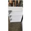 Image 3 : 2 WHITE BOOKSHELVES, 32 INCH TALL, 25 WIDE