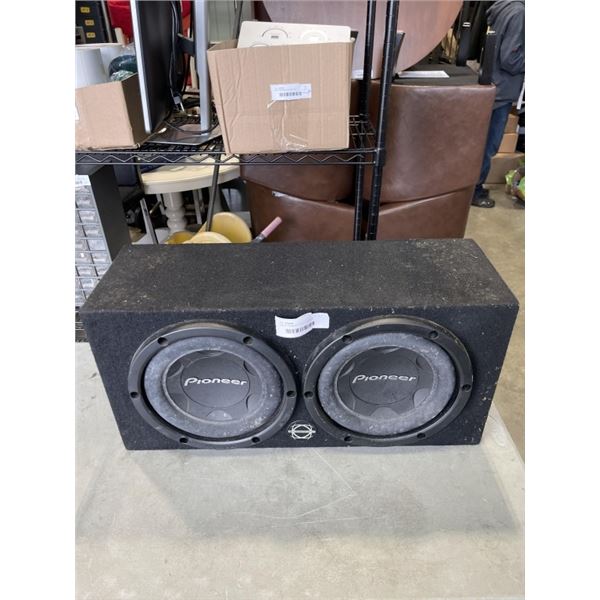 PAIR OF PIONEER 10 INCH SUBS ION BASSOWRX BOX