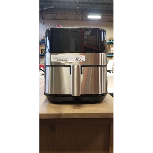 AS NEW DEMO ULTIMA COSA DIGITAL 5.2QT AIR FRYER - TESTED WORKING, RETAIL $219