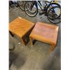 Image 1 : PAIR OF OAK SIDE TABLES