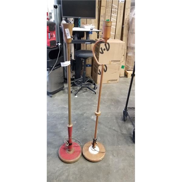 2 ANTIQUE FLOOR LAMPS
