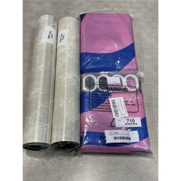 2 NEW 70'S RETRO PINK AND BLUE SHOWER CURTAINS AND 2 NEW SUPER WATER ABSORBENT BATH MATTS, LIGHT GRE