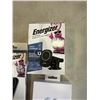 Image 3 : ENERGIZER ULTIMATE MAGNETIC WIRELESS FOLDING CHARGER, ENERGIZER ULTIMATE WIRELESS CAR CHARGER AND SU