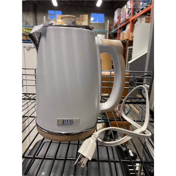 AS NEW DEMO HADEN DORCHESTER WHITE ELECTRIC KETTLE 1.7L  - TESTED WORKING, RETAIL $199