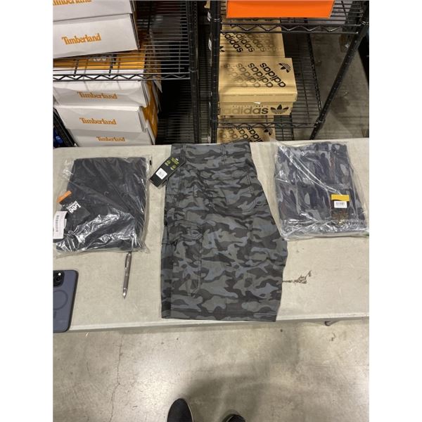 2 LEE SIZE 44 CAMO SHORTS AND LEE SIZE 44 WIAST BLACK PA NTS