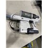Image 2 : GREENWORKS CORDLESS VACUUM WORKING