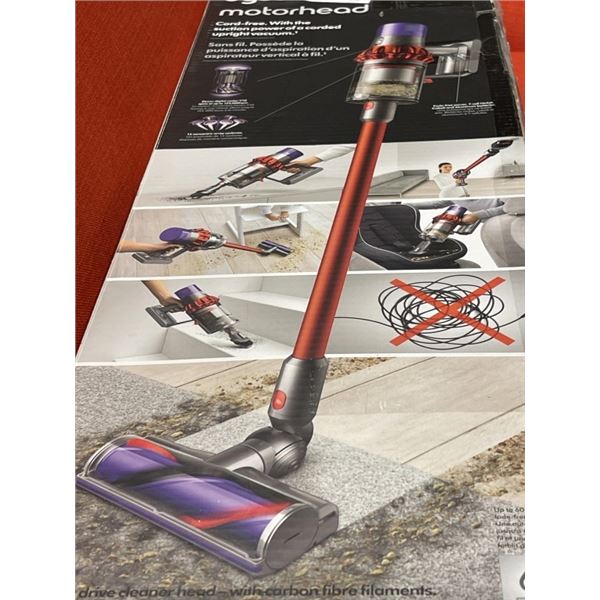 DYSON CYCLONE V10 CORDLESS STICK VACUUM - TESTED WORKING