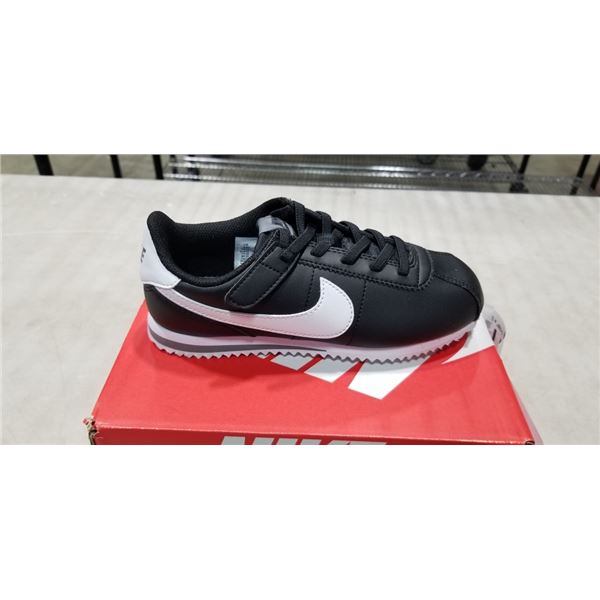 NEW NIKE KIDS CORTEZ EASYON BLACK / WHITE SIZE 13C