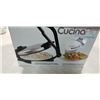 Image 2 : 2 CUCINA PRO TORTILLA AND FLATBREAD MAKERS