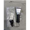 Image 2 : 2 NEW ELECTRIC HEATED ICE SCRAPERS