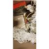 Image 4 : ANTIQUE COLLECTIBLE TINS, MACRAME ITEMS ETC