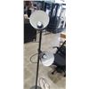 Image 2 : MODERN 3 LIGHT FLOOR LAMP