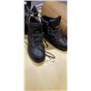 Image 2 : 2 NEW PAIRS MENS  SIZE 9 WINTER BOOTS