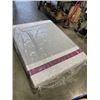 Image 1 : QUEEN SIZE JUNO GEL COOL MATTRESS